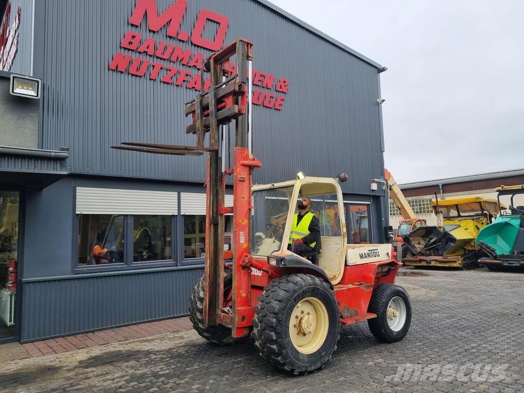 Manitou M 226 CP 越野車