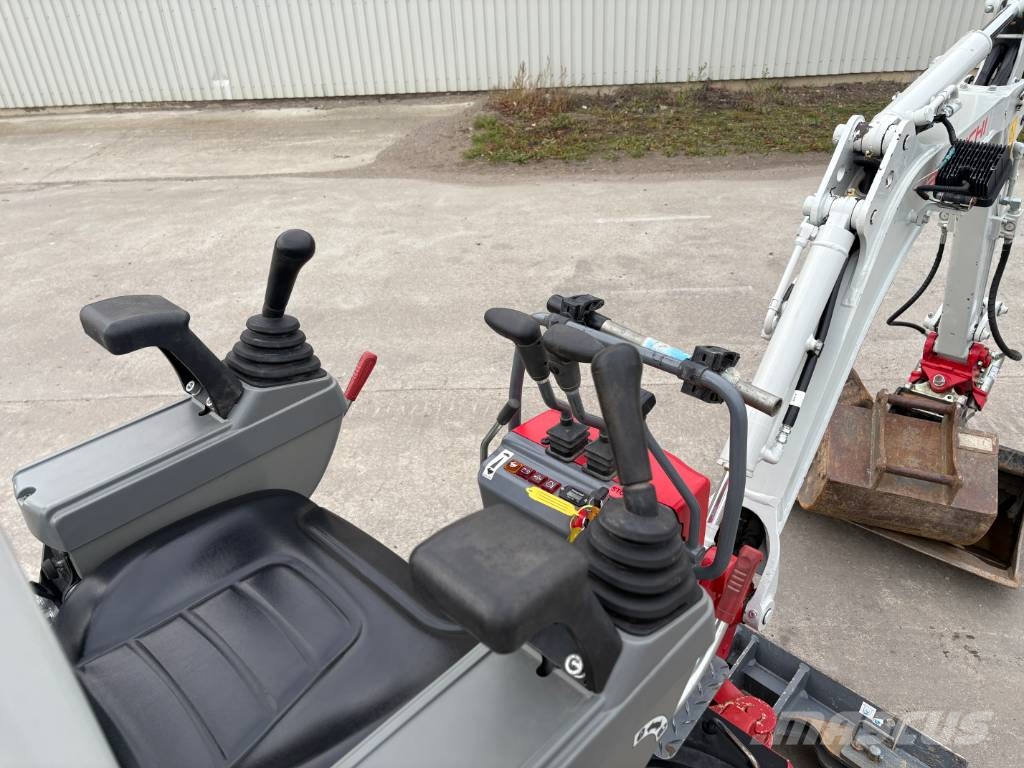 Takeuchi TB210R minigrävare, endast 200 tim Mini excavators < 7t (Mini diggers)