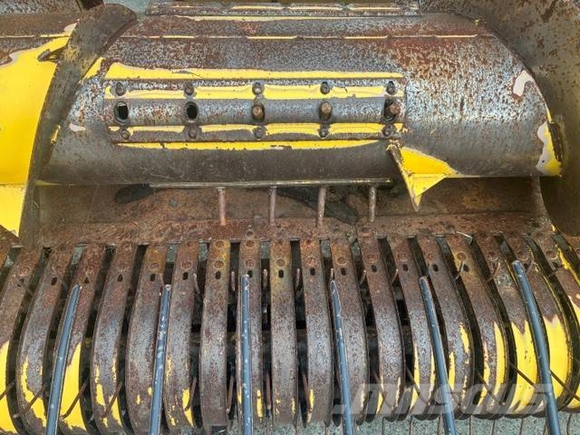 New Holland Graspickup Ostali stroji in oprema za živino