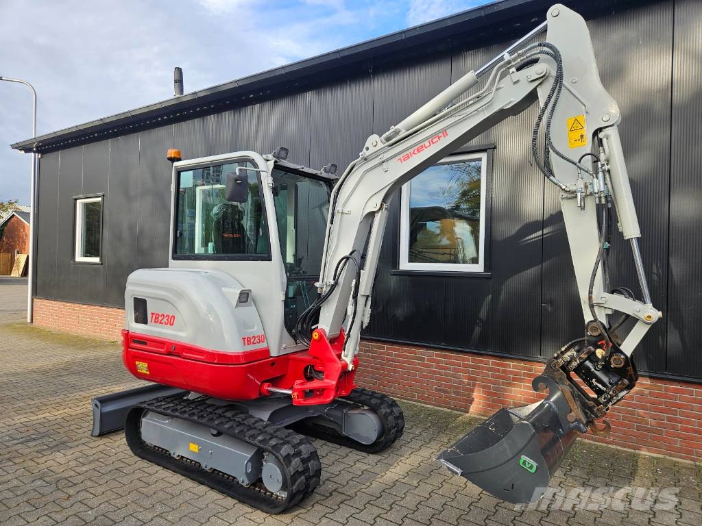 Takeuchi TB 230 Mini ekskavatoriai < 7 t