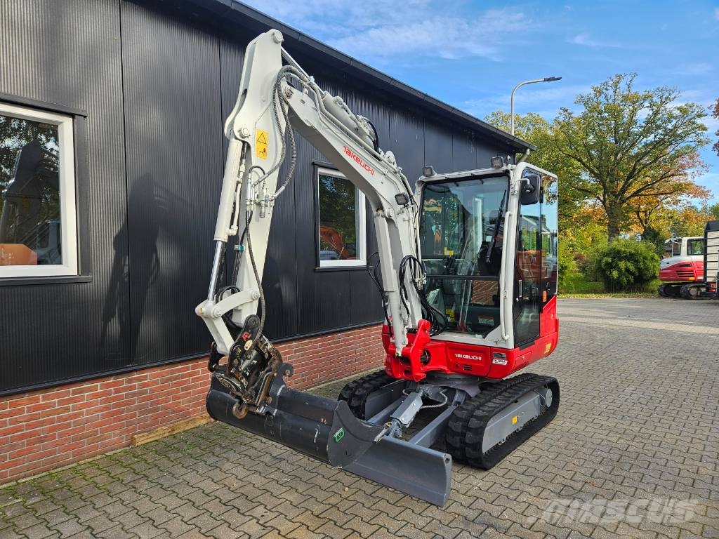 Takeuchi TB 230 Mini ekskavatoriai < 7 t