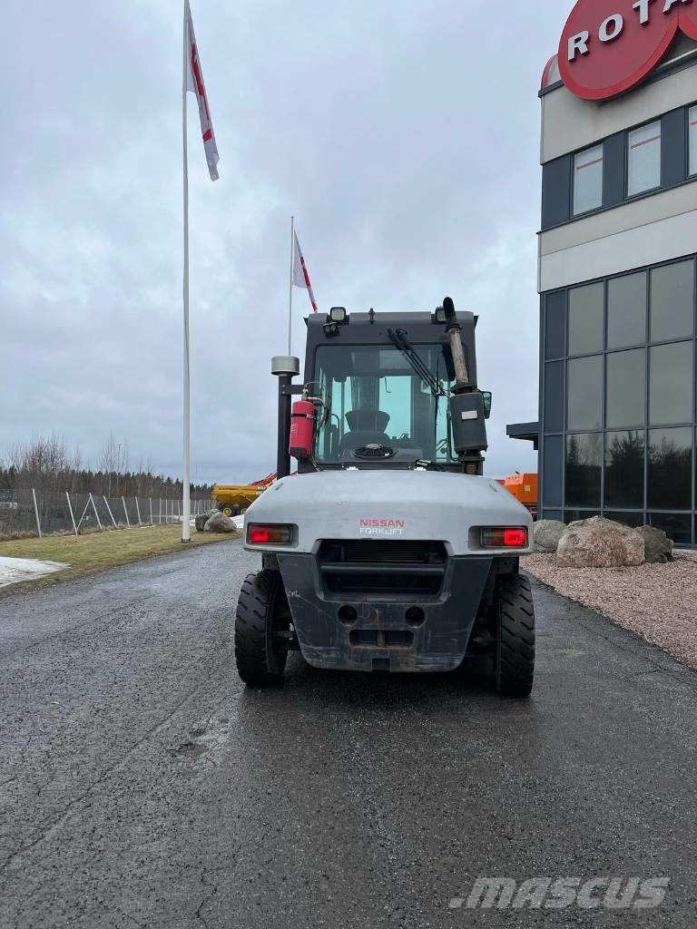Nissan L1 F6 F70 Y Diesel Trucker