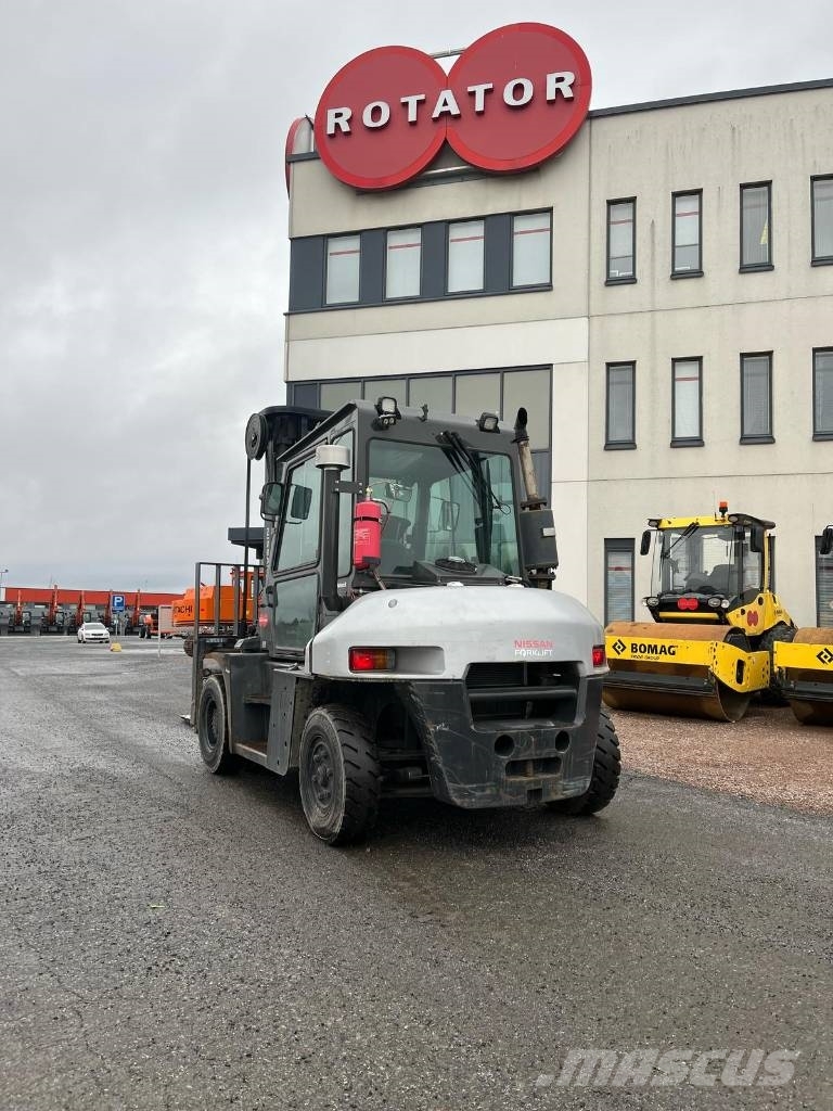 Nissan L1 F6 F70 Y Diesel Trucker