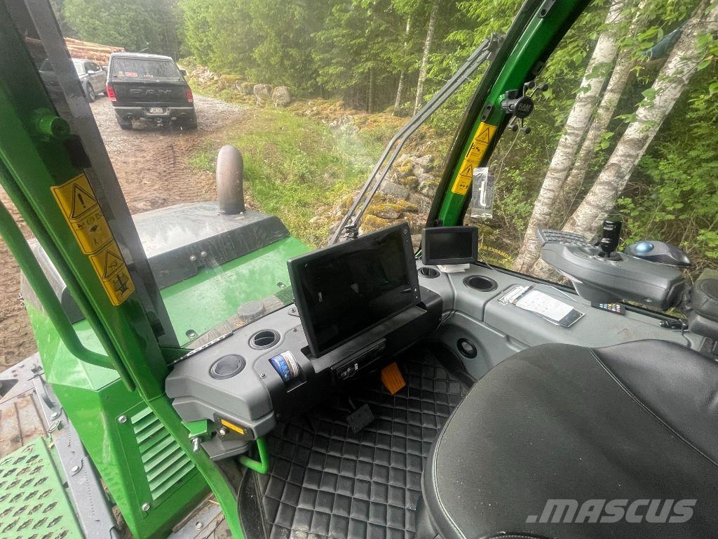 John Deere 910G Lassbærere