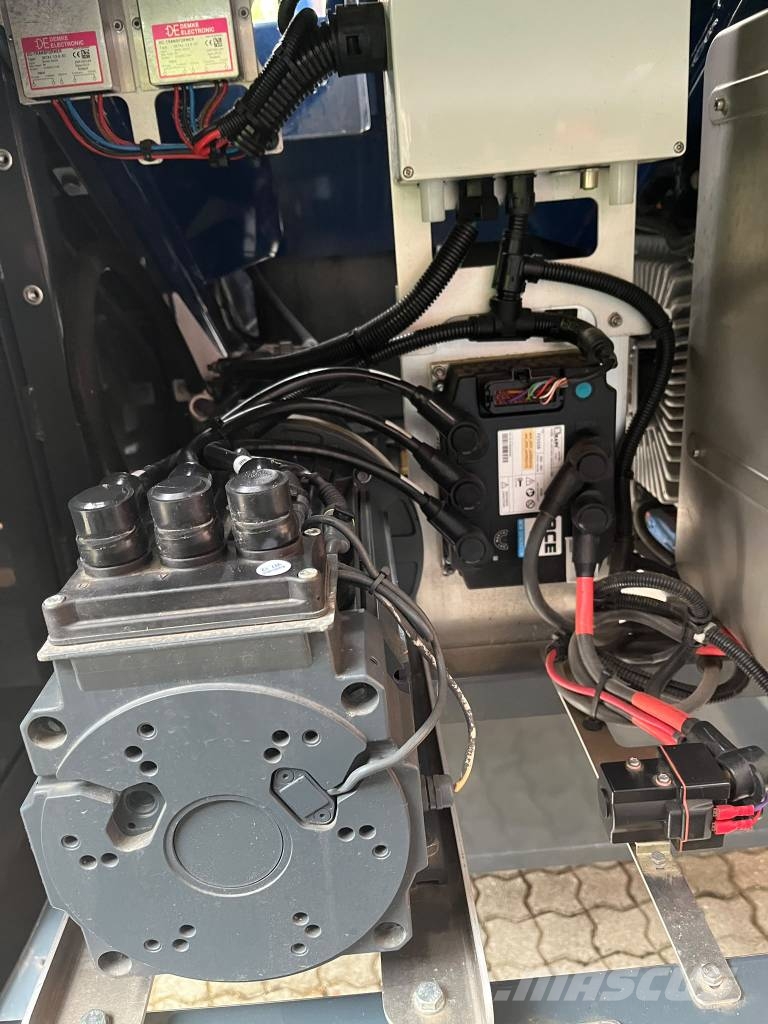 Böcker AHK36e Autre grue