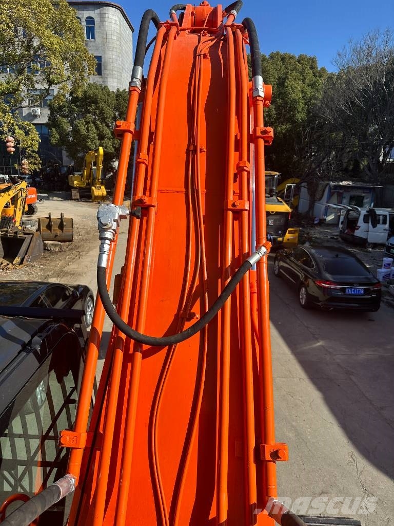 Hitachi ZX 350 履带挖掘机