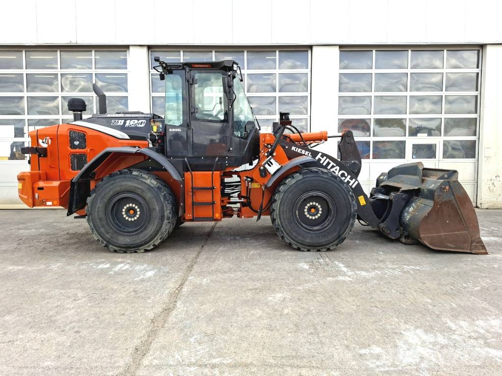 Hitachi ZW 180-7 Radlader