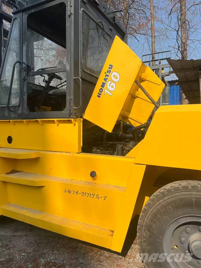 Komatsu FD 160 شاحنات الديزل