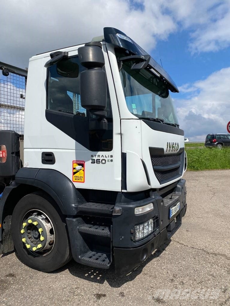 Iveco STRALIS 360 e6 A Réparer Veículos de recuperação