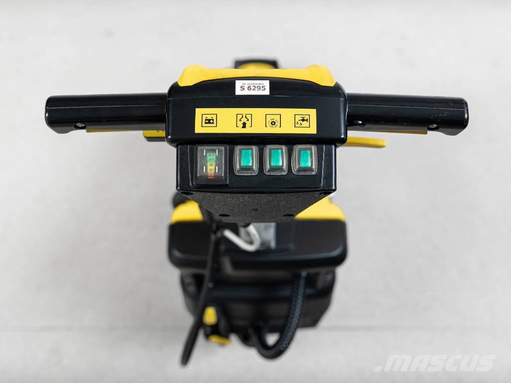 Kärcher BD 40/12 C Bp Pack - NEW BATTERIES Yhdistelmäkoneet