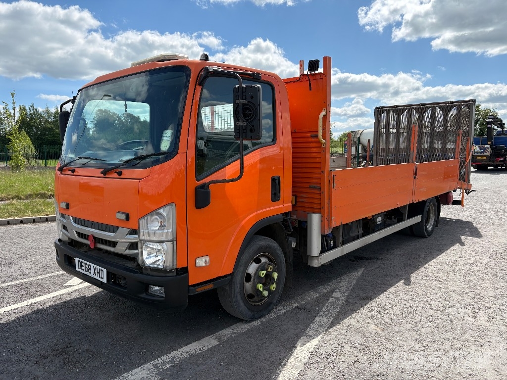 Isuzu N 75.190 Camiones portamaquinaria