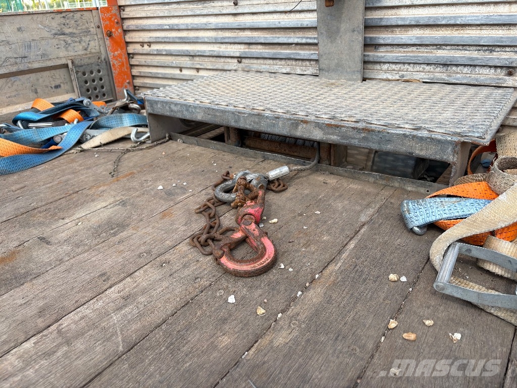 Isuzu N 75.190 Camiones portamaquinaria