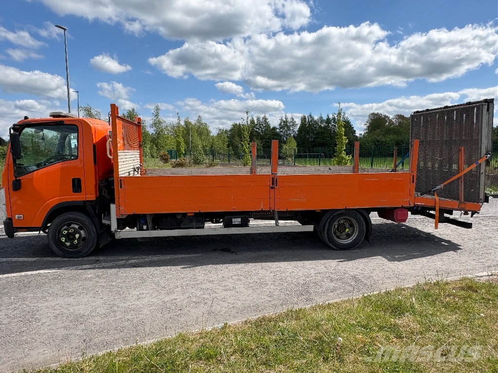 Isuzu N 75.190 Camiones portamaquinaria