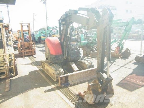 Komatsu PC30UU-3 Εκσκαφάκι (διαβολάκι) < 7t