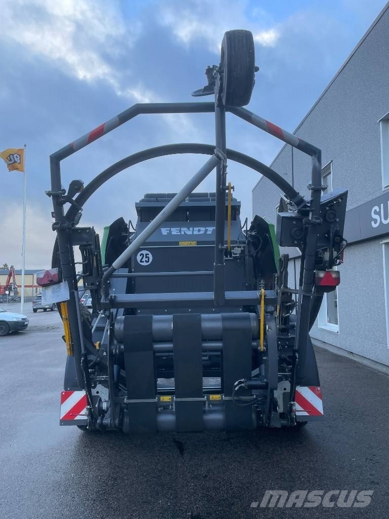 Fendt Rotana 160 V ラウンドベーラー