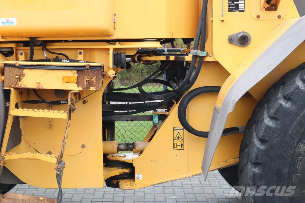 Volvo L110E QUICK COUPLER | BUCKET | 3RD FUNCTION | AIRC Wielladers