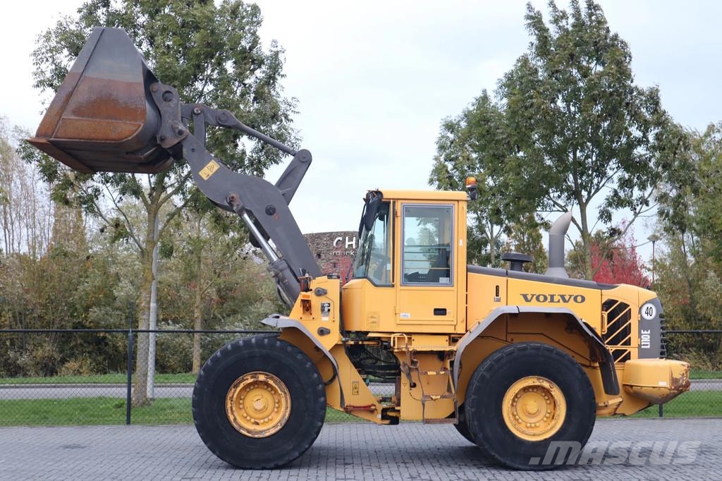 Volvo L110E QUICK COUPLER | BUCKET | 3RD FUNCTION | AIRC Wielladers