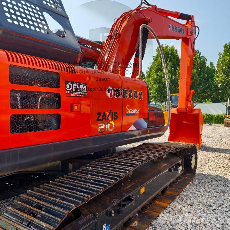 Hitachi ZX 210 Gravemaskiner på larvebånd