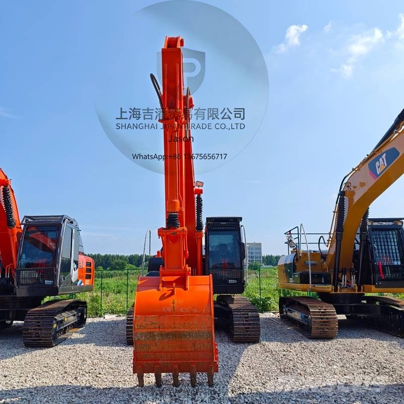 Hitachi ZX 210 Gravemaskiner på larvebånd