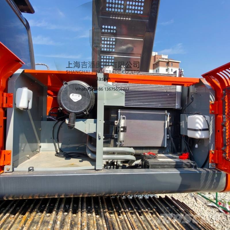 Hitachi ZX 210 Gravemaskiner på larvebånd
