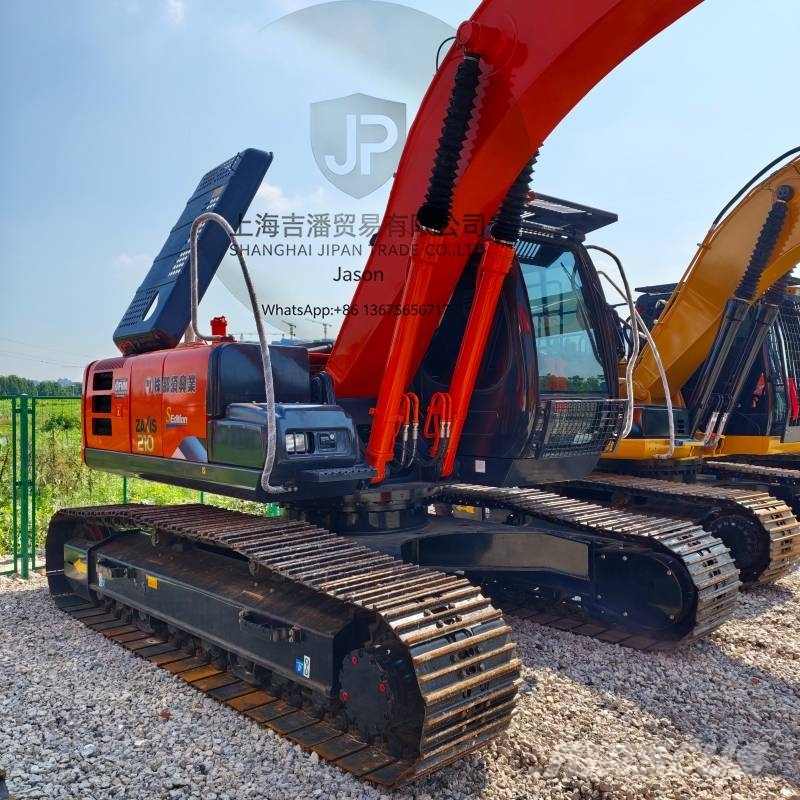 Hitachi ZX 210 Gravemaskiner på larvebånd