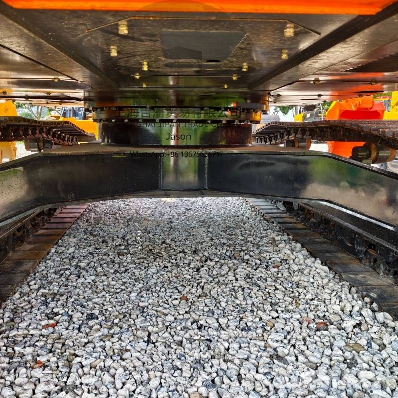 Hitachi ZX 210 Gravemaskiner på larvebånd