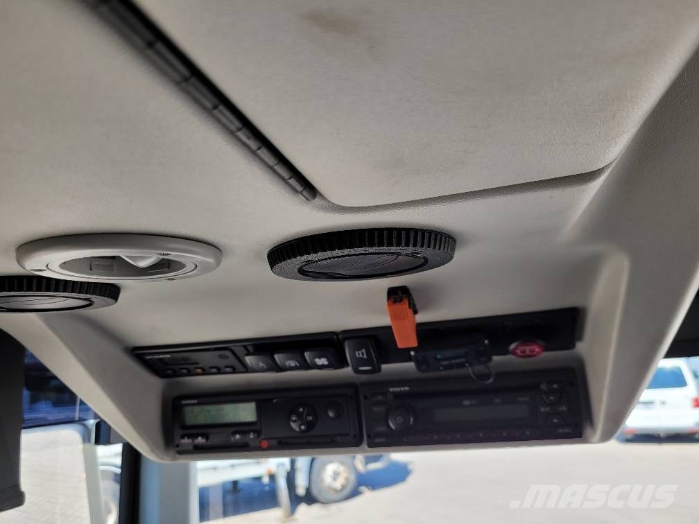 Volvo B7R 8900 2 UNITS Tarpmiestiniai autobusai