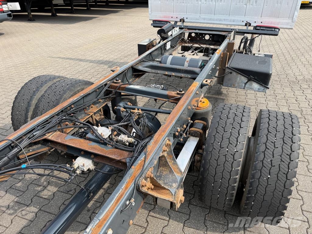 Iveco EuroCargo 120 E22 4x2 Chassis Euro 5 EEV *NL-Truck Fülkés alváz