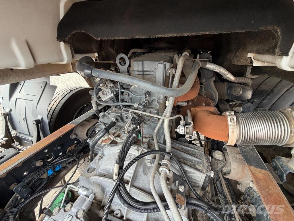 Iveco EuroCargo 120 E22 4x2 Chassis Euro 5 EEV *NL-Truck Fülkés alváz