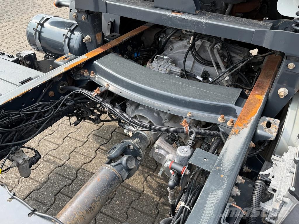 Iveco EuroCargo 120 E22 4x2 Chassis Euro 5 EEV *NL-Truck Fülkés alváz