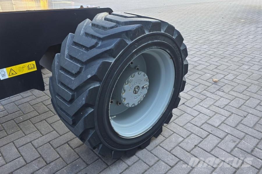 Genie S85XC Valid inspection, Diesel, 4x4 Drive, 28m Wor 견인식 전동이동 리프트