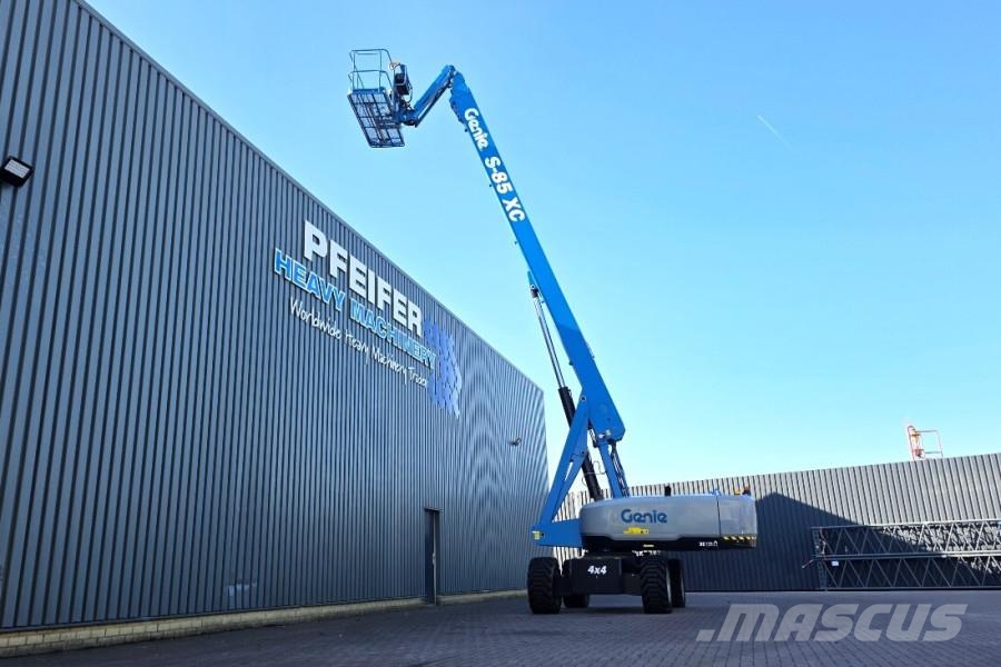 Genie S85XC Valid inspection, Diesel, 4x4 Drive, 28m Wor 견인식 전동이동 리프트