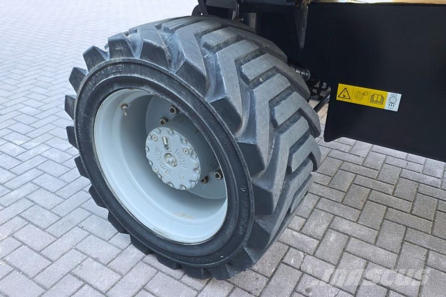 Genie S85XC Valid inspection, Diesel, 4x4 Drive, 28m Wor 견인식 전동이동 리프트