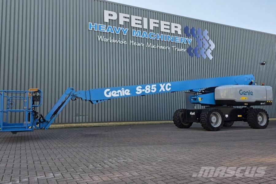 Genie S85XC Valid inspection, Diesel, 4x4 Drive, 28m Wor 견인식 전동이동 리프트