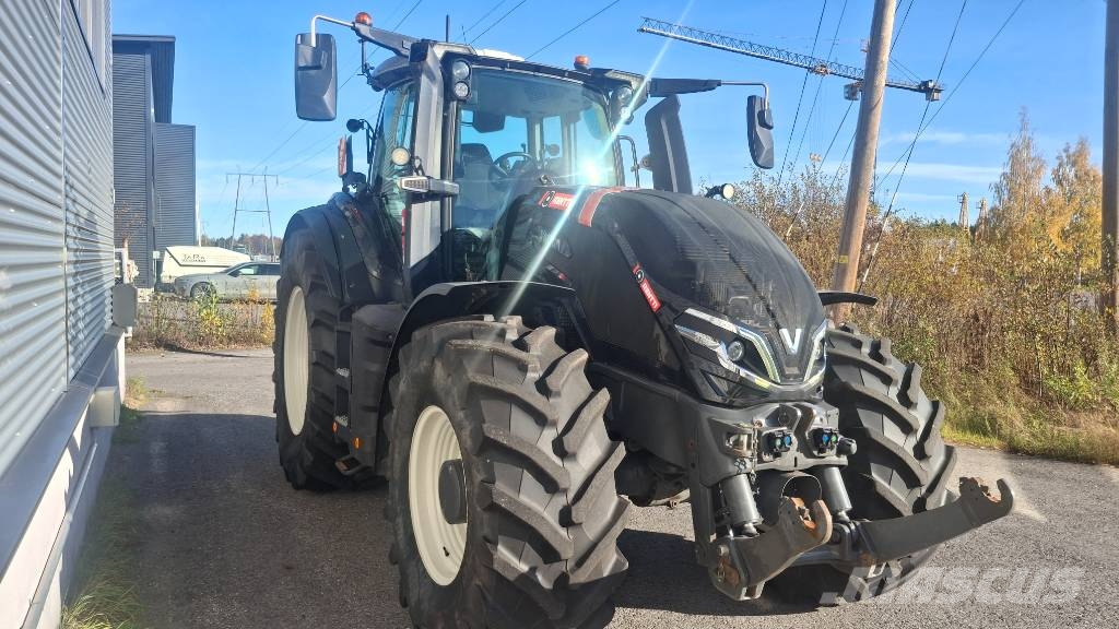 Valtra Q 305 Traktorit
