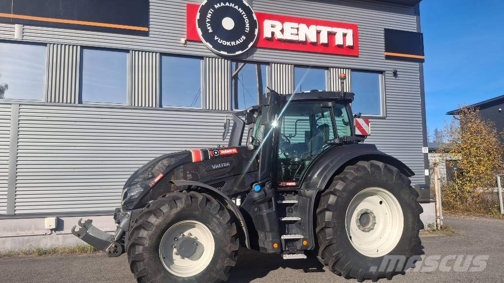 Valtra Q 305 Traktorit