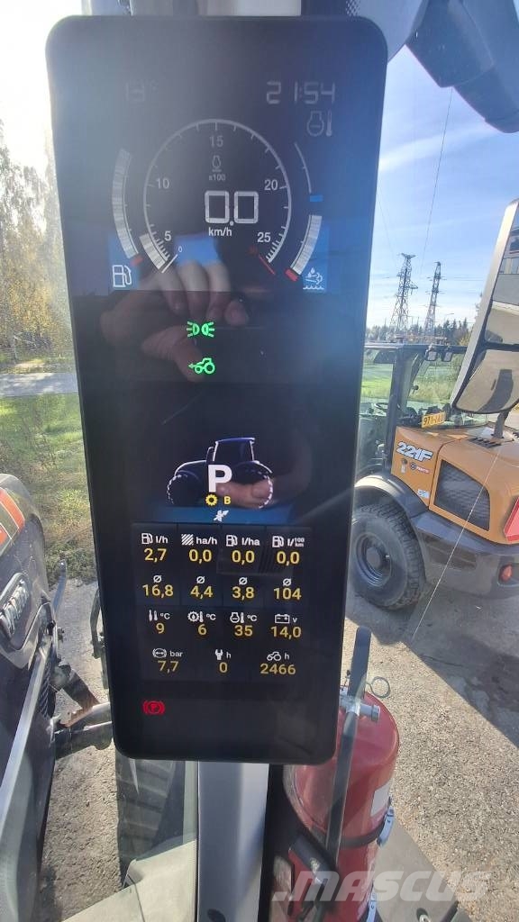 Valtra Q 305 Traktorit
