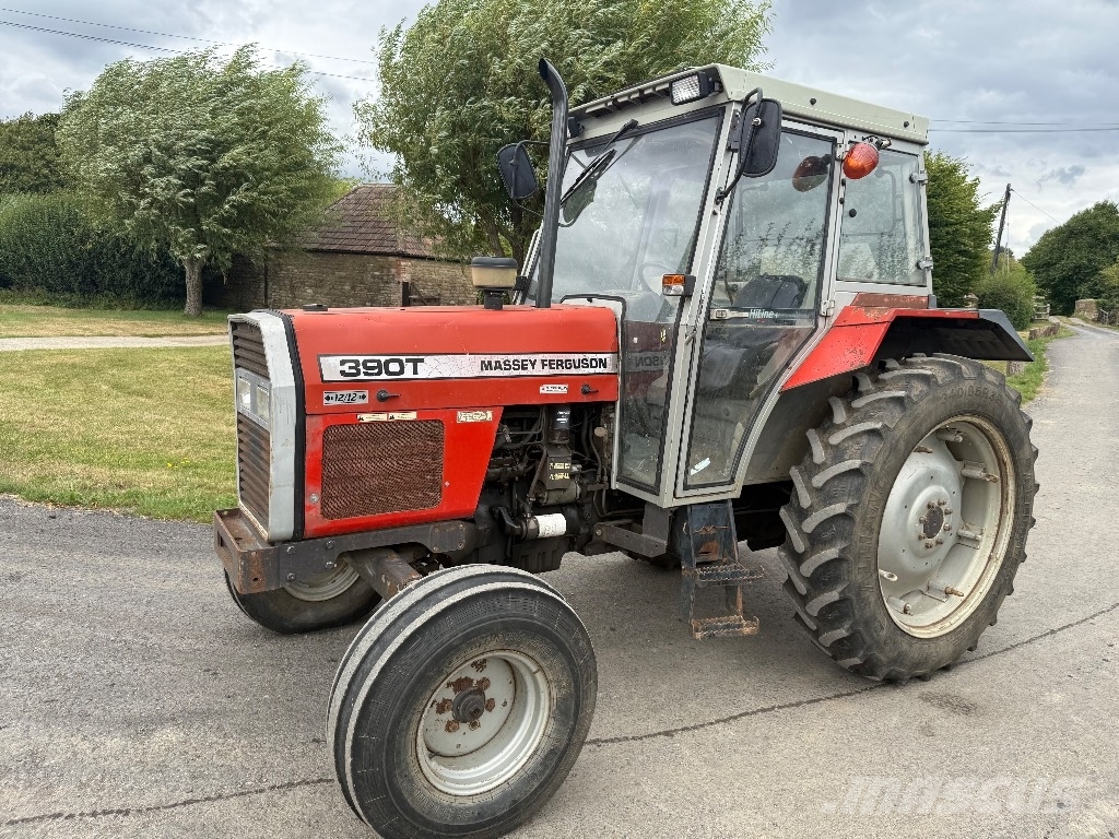 Massey Ferguson 390