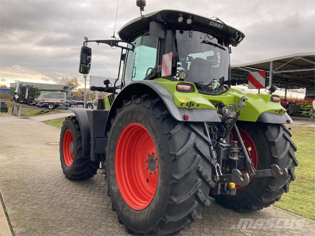 CLAAS Arion 660 CMATIC CEBIS ماكينات زراعية - غير ذلك