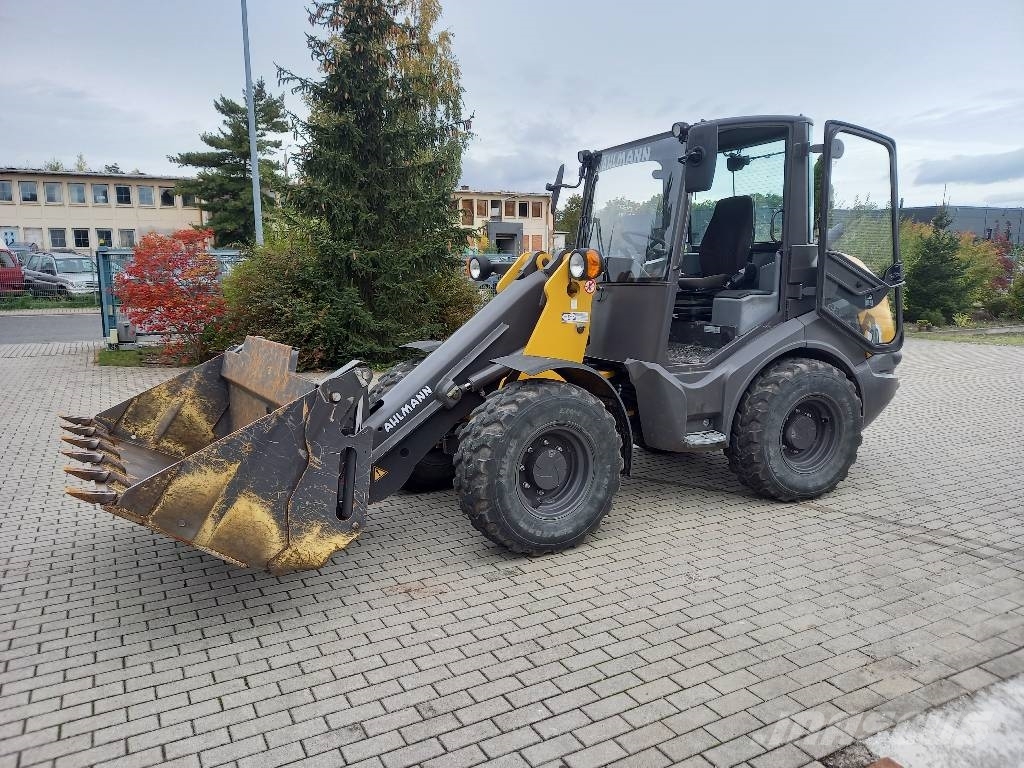 Mecalac / Ahlmann AX 850 Cargadoras sobre ruedas