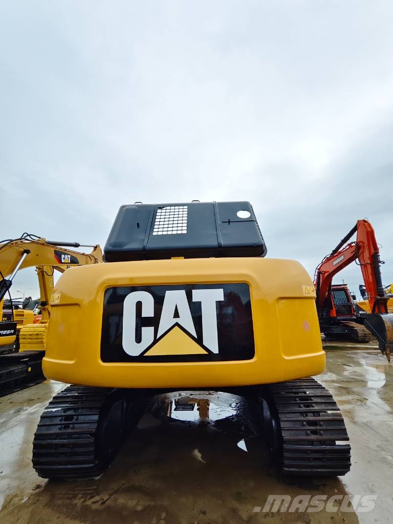 CAT 323D 履带挖掘机