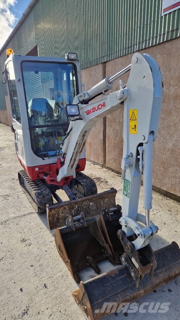 Takeuchi TB 216 A Minigravere <7t