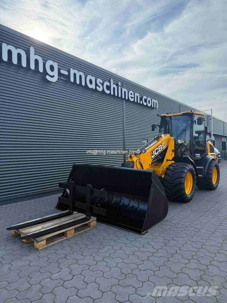 JCB TM 220 Euro, PL, Schaufel 伸缩臂叉装车|叉装车