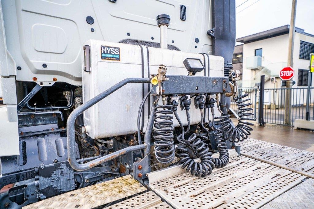 Mercedes-Benz AROCS 2643 LS Prime Movers