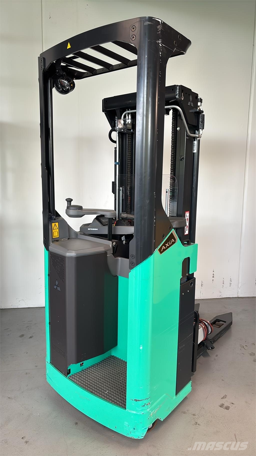 Mitsubishi SBR16N2I Ajettavat pinoamisvaunut