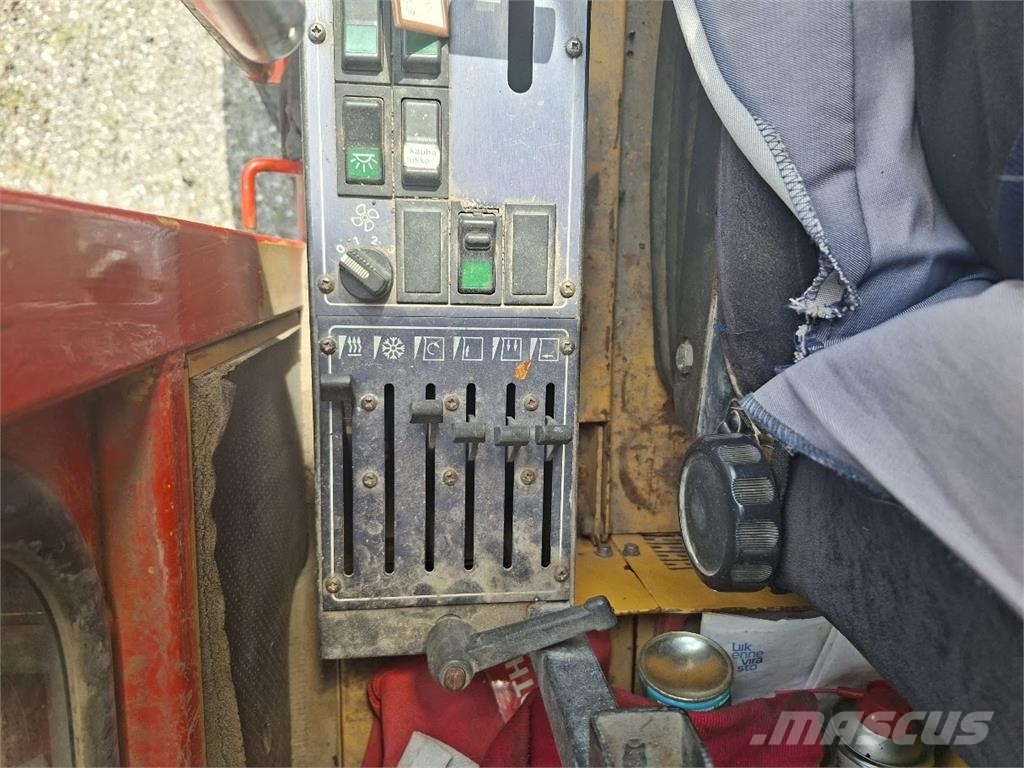 Volvo Åkerman EW200 Колесни екскаватори