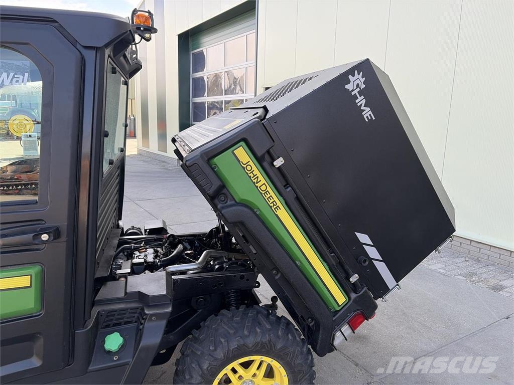 John Deere XUV865M 50km/h ATV
