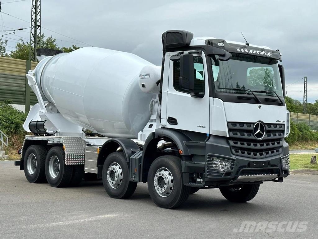 Mercedes-Benz Arocs 4142 Mercedes-Benz AROCS 5 4142 B 8X4 Euro 3 Camiones hormigonera