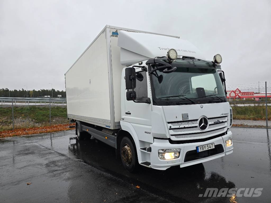 Mercedes-Benz ATEGO 1523 Camiones con caja de remolque