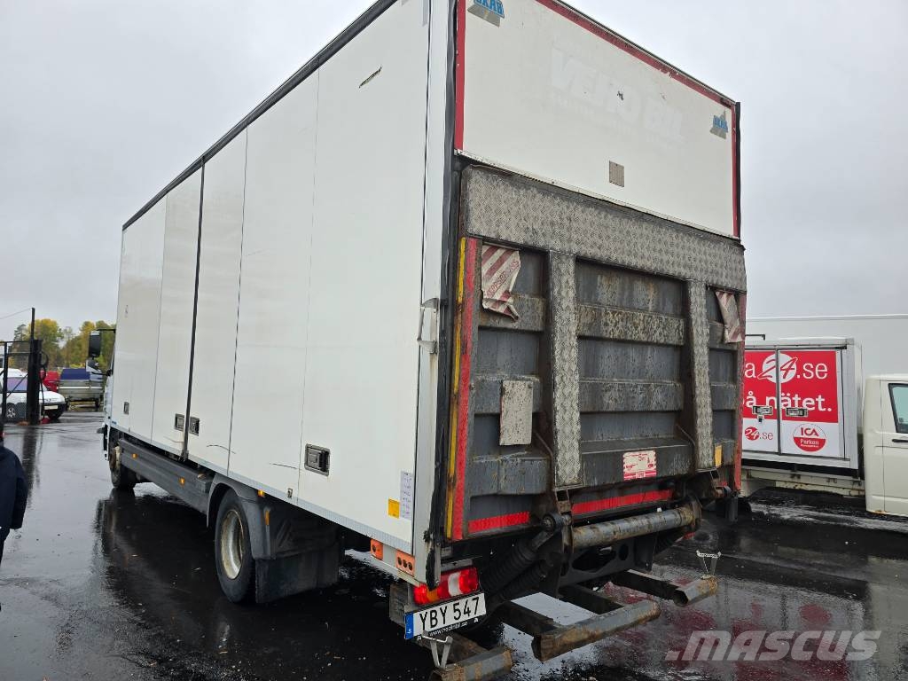 Mercedes-Benz ATEGO 1523 Camiones con caja de remolque
